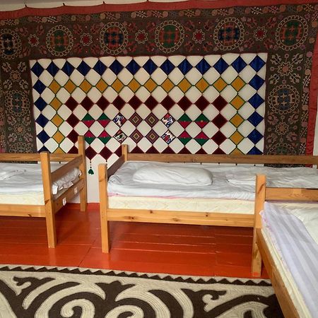 Naryn Guest House Екстериор снимка