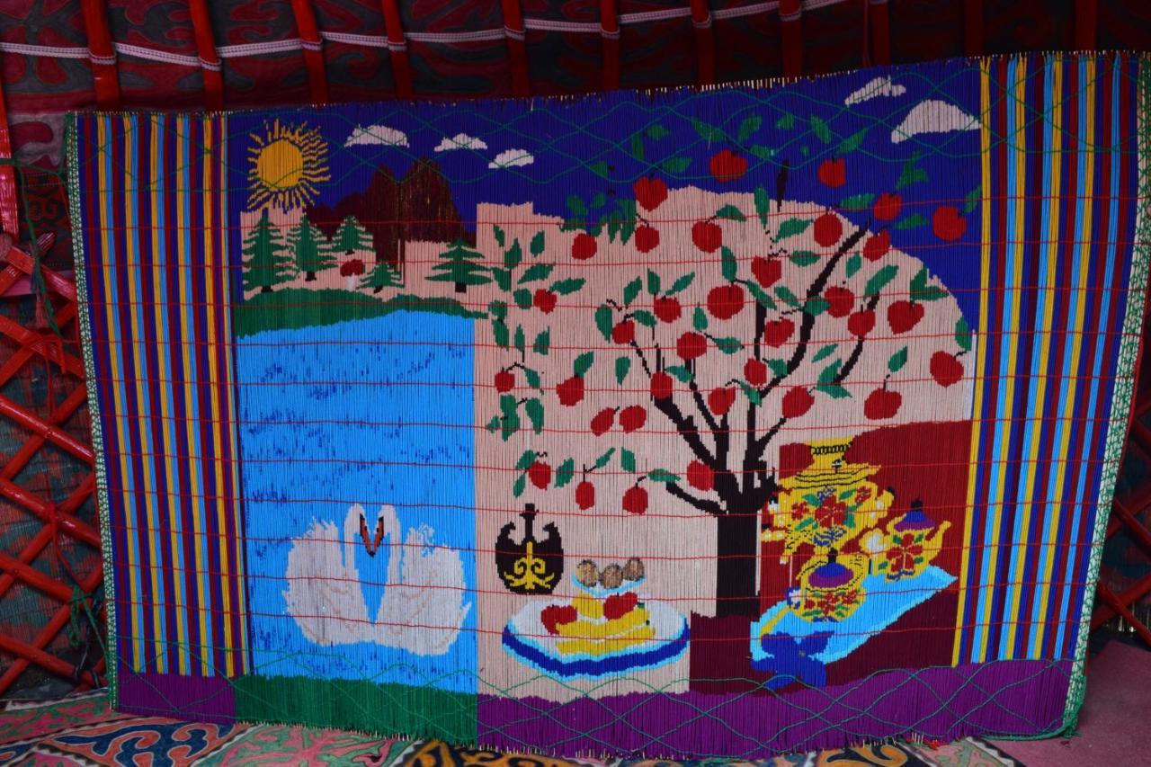 Naryn Guest House Екстериор снимка