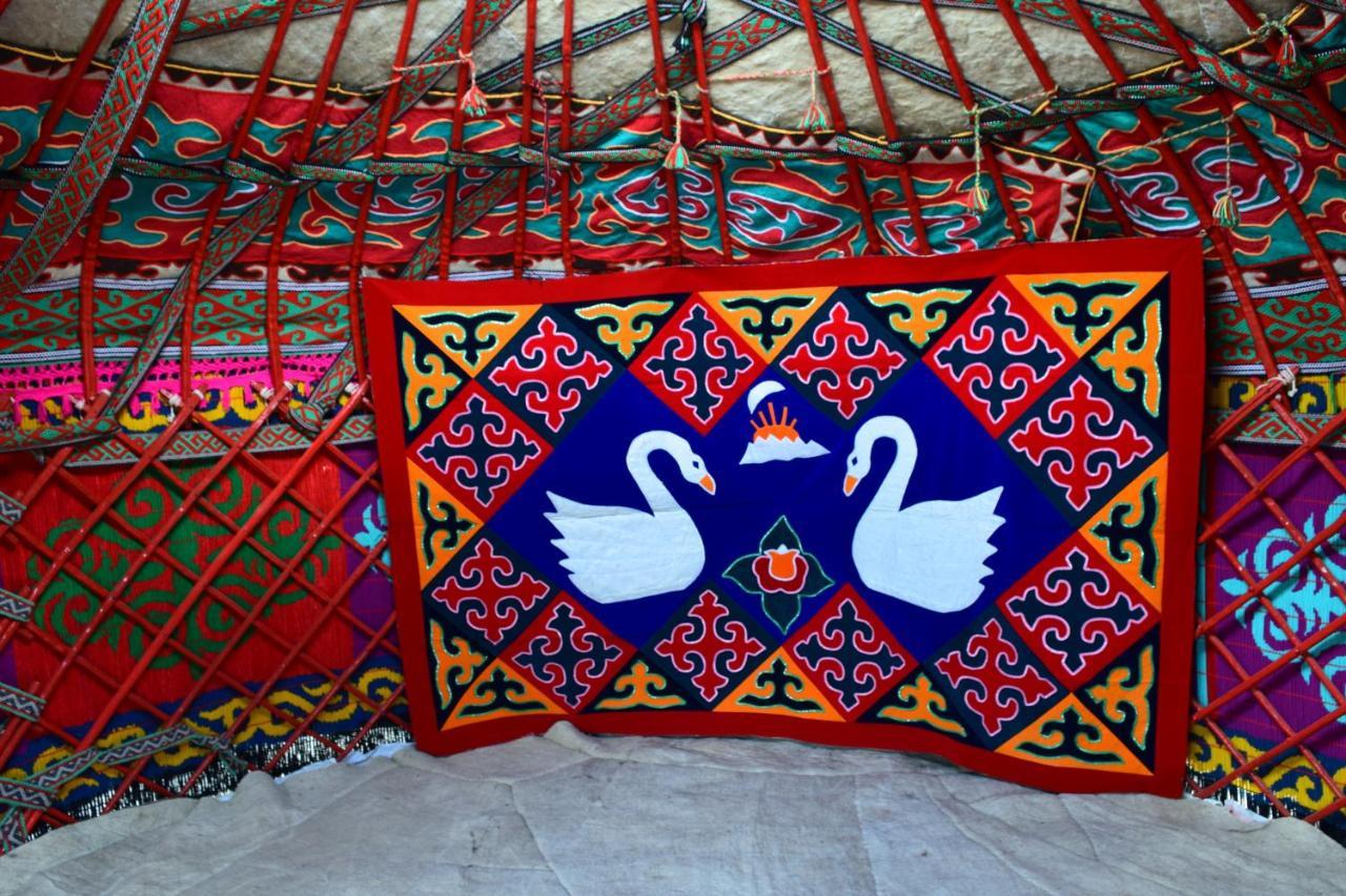 Naryn Guest House Екстериор снимка