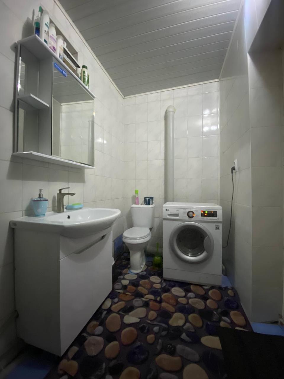 Naryn Guest House Екстериор снимка