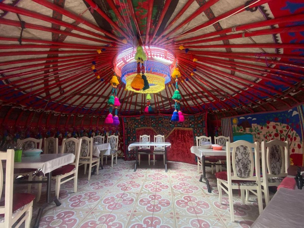 Naryn Guest House Екстериор снимка