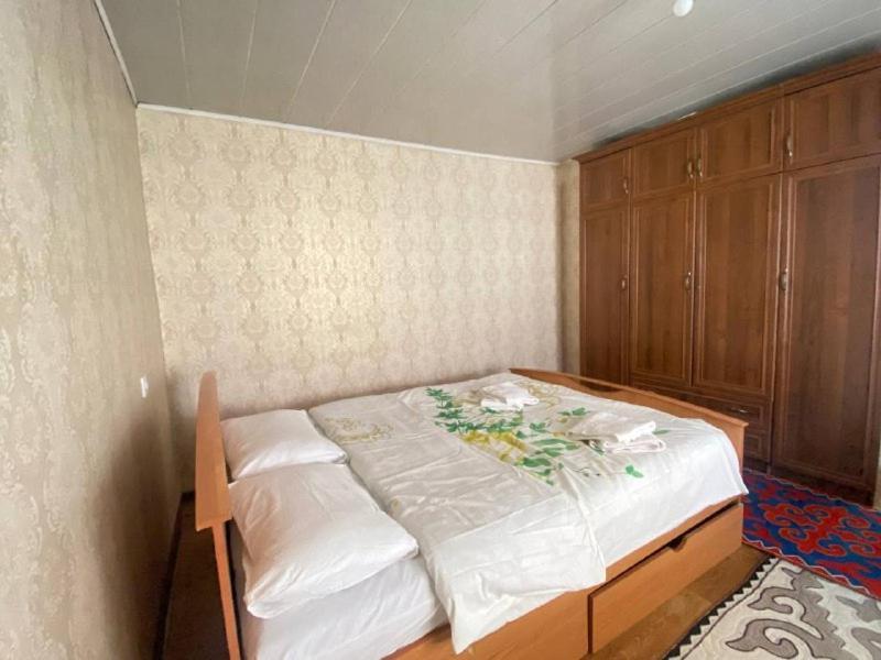 Naryn Guest House Екстериор снимка