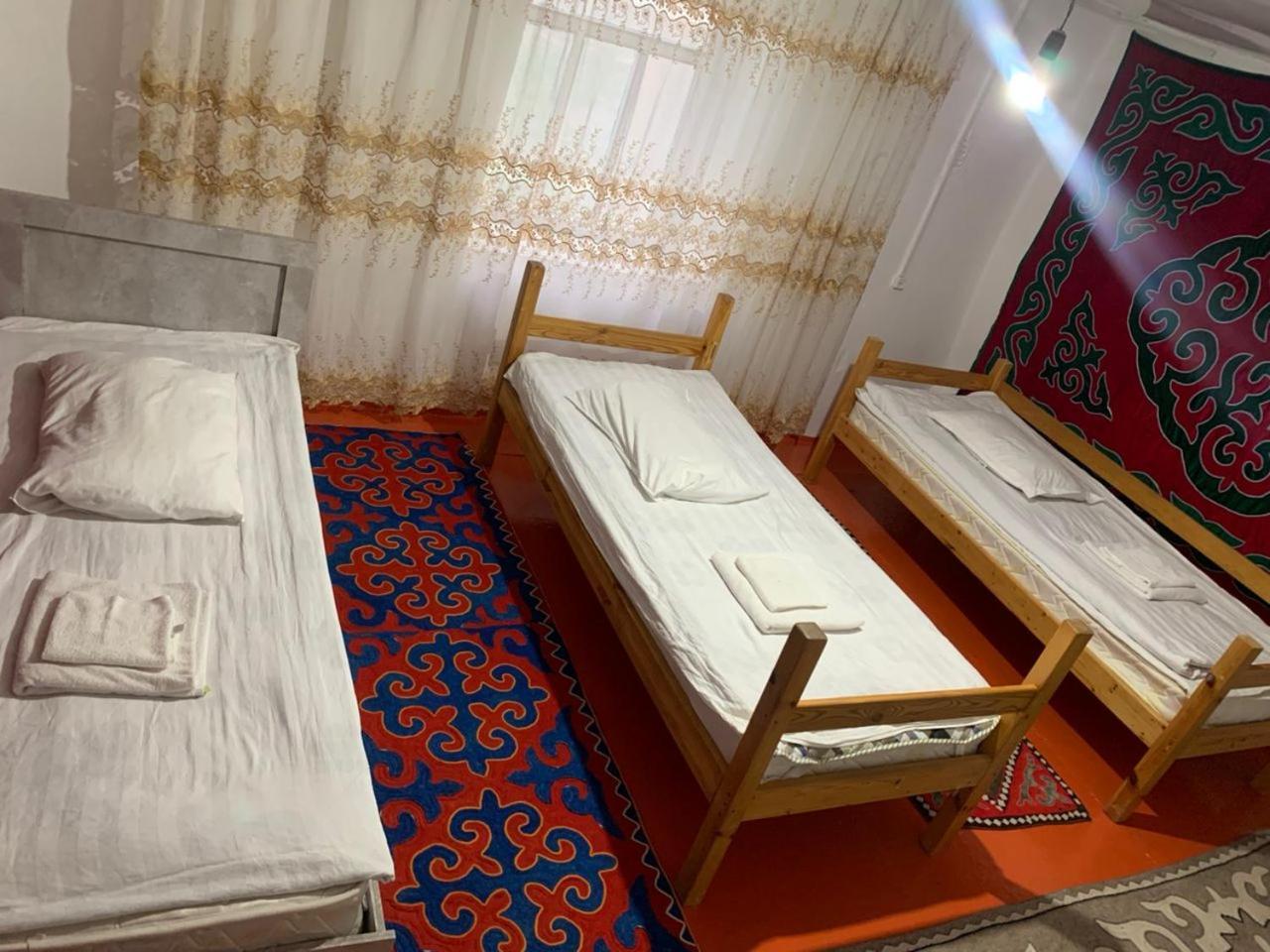Naryn Guest House Екстериор снимка